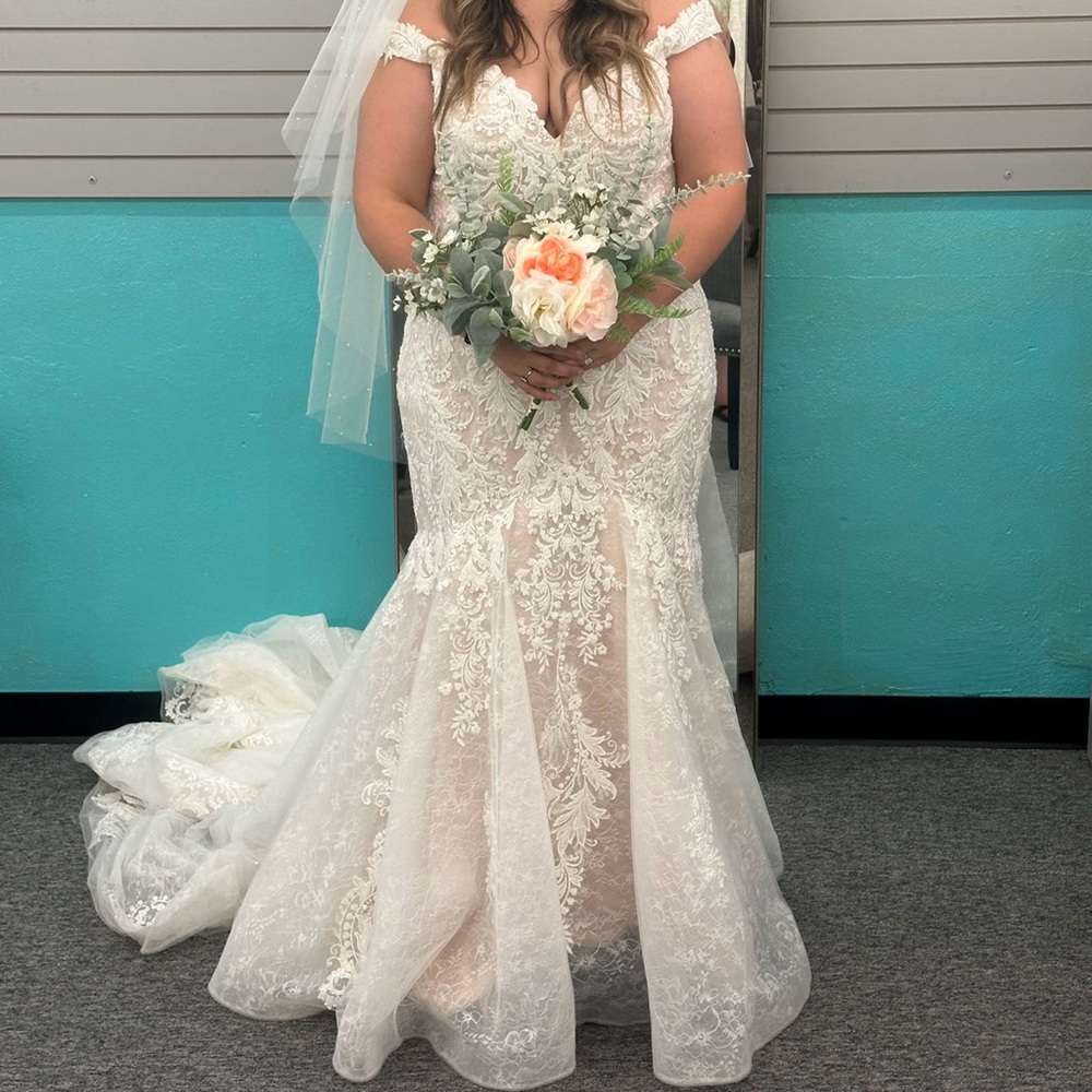 Addie Jay by Diane’s NEVER WORN Wedding Dress